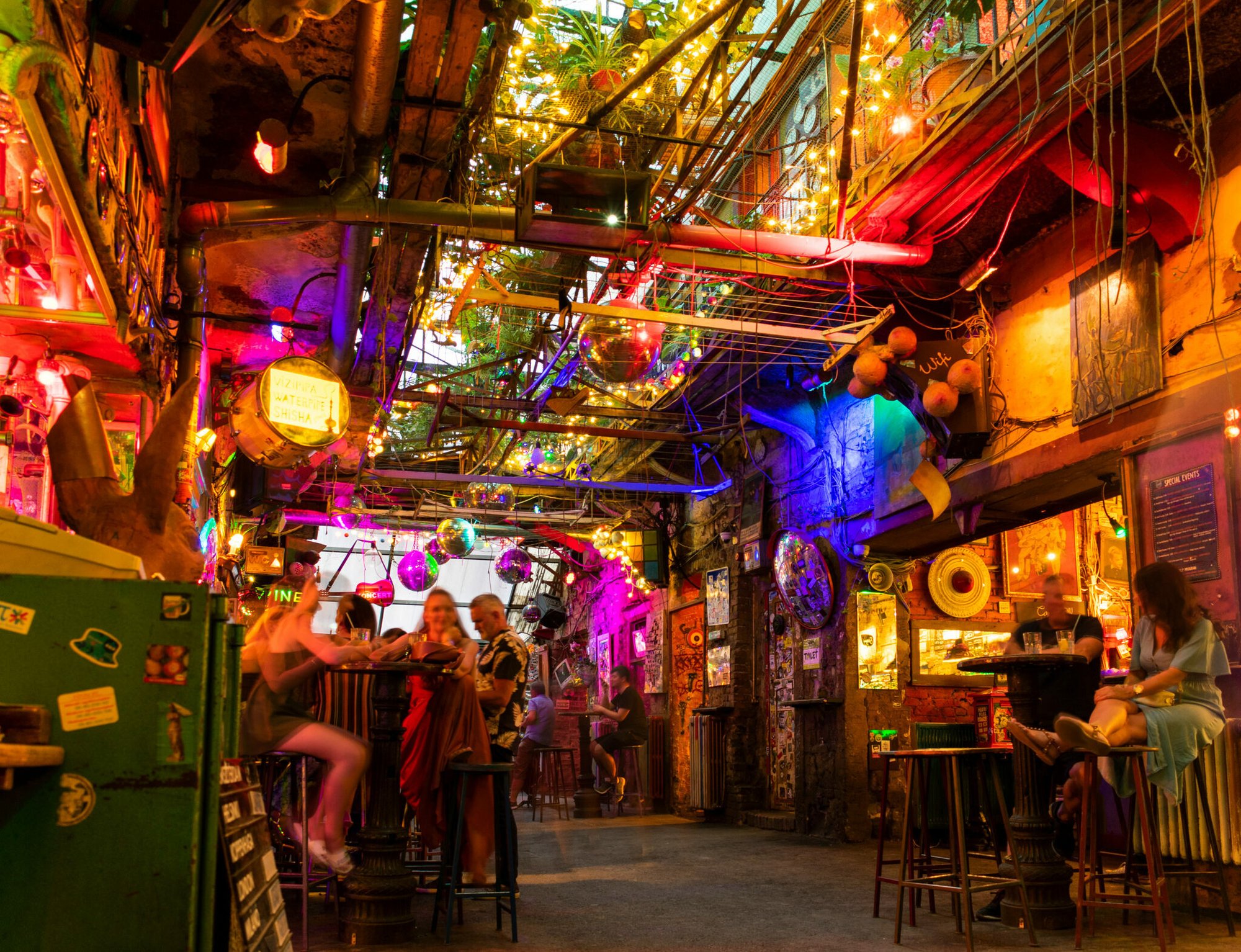 Szimpla Kert bar in Budapest