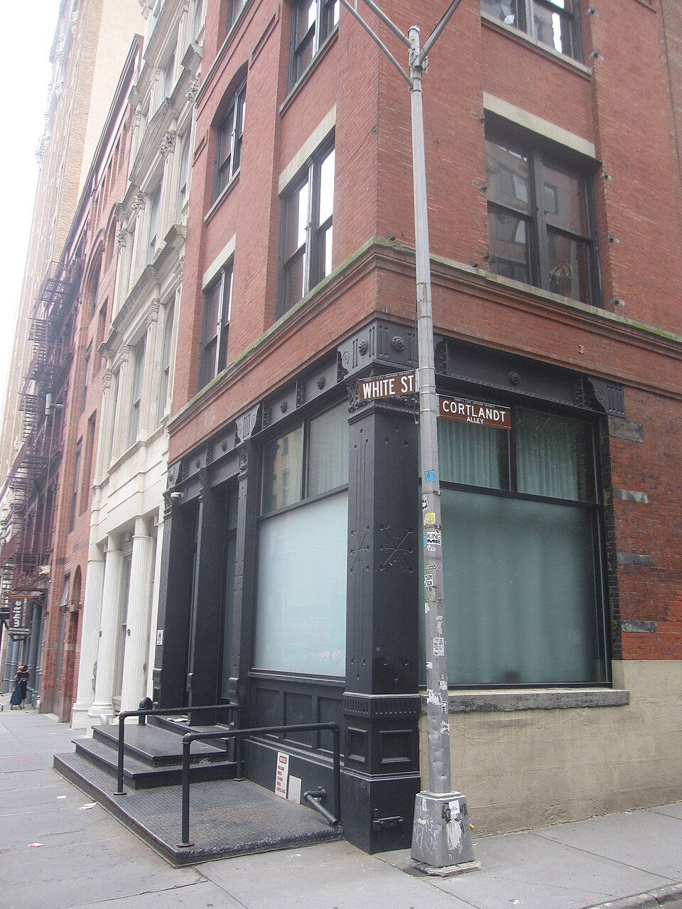 MUD, Bar in New York City