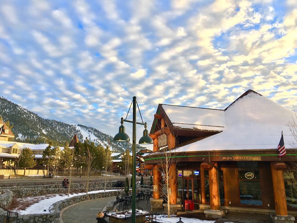 McP's Taphouse Grill bar in South Lake Tahoe, United States