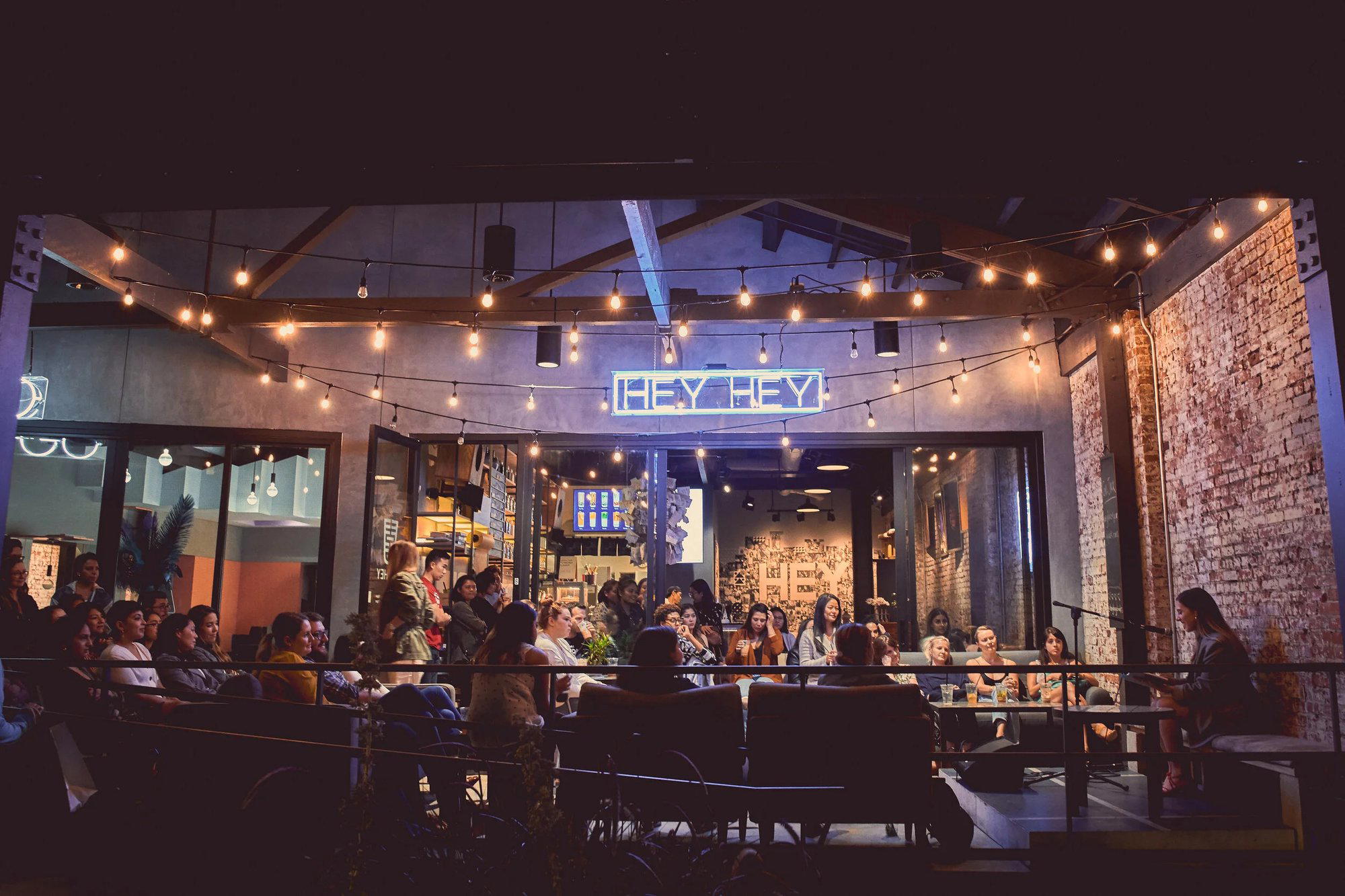 Hey Hey Drinks bar in Los Angeles, United States