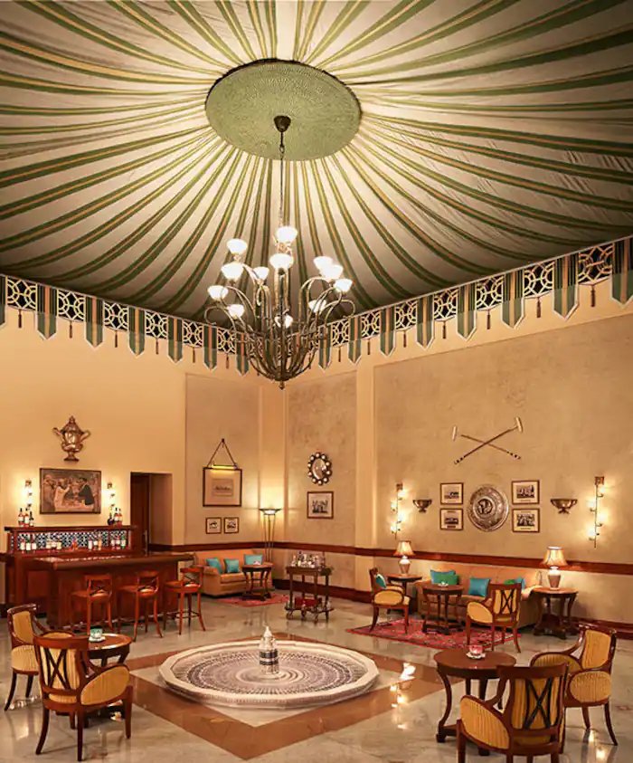 Polo Bar