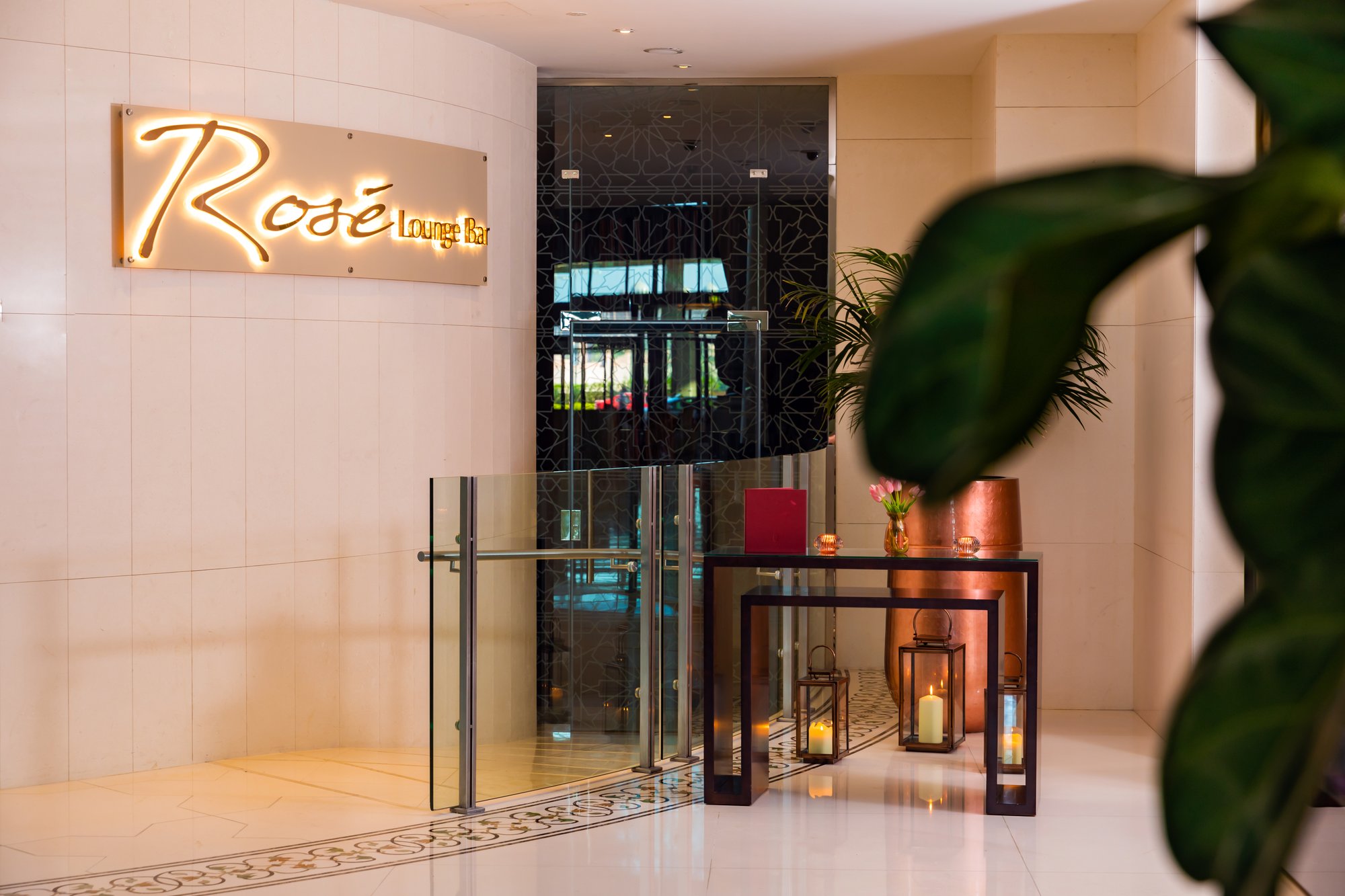 The Rosé Lounge Bar, Bar in Abu Dhabi