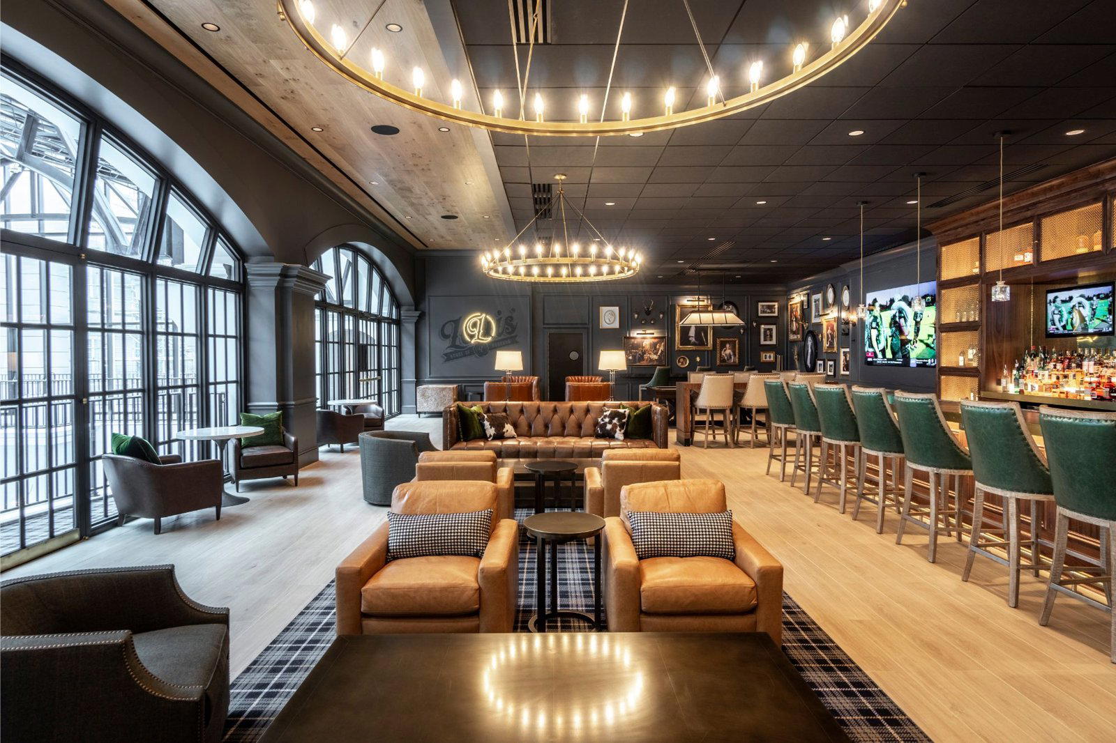 Louis’ House of Bourbon bar in Braselton Atlanta