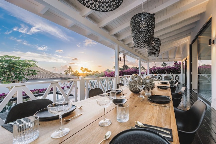 Papagayo Beach Club Bar