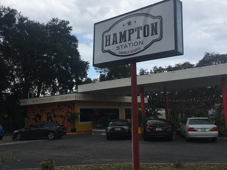 Hampton Station Pizza & Records, Tampa, United States
