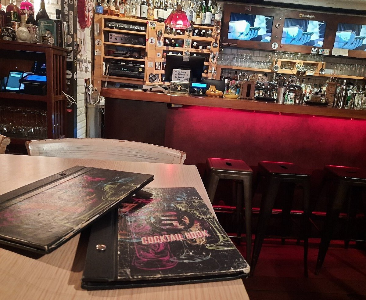 Banana Republic Roma bar in Rome