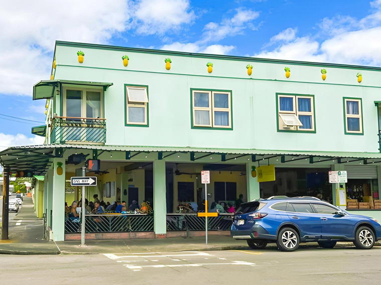Pineapples Island Fresh Cuisine, Hilo, United States