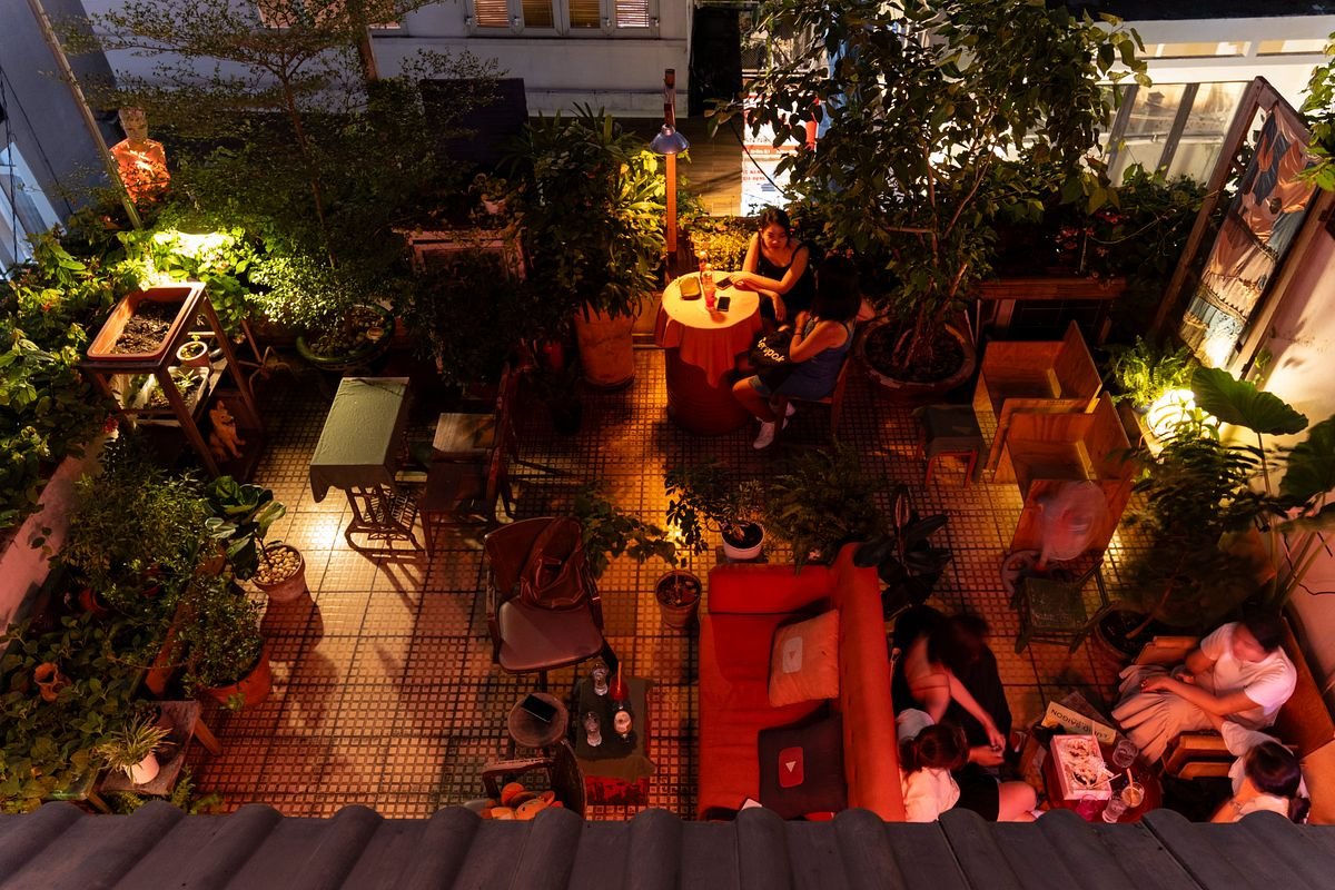 Khôngtrung drink & screen, Bar in Ho Chi Minh City