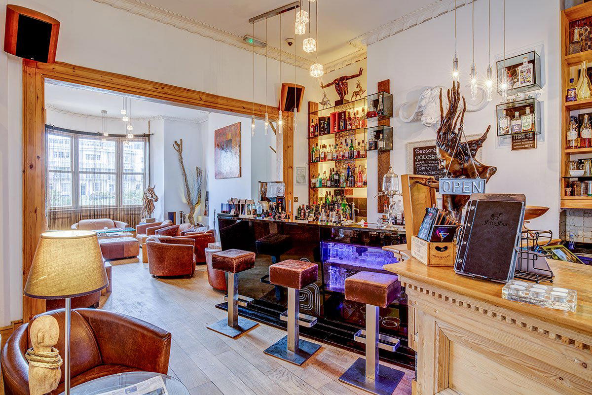 Una Bar bar in Brighton and Hove