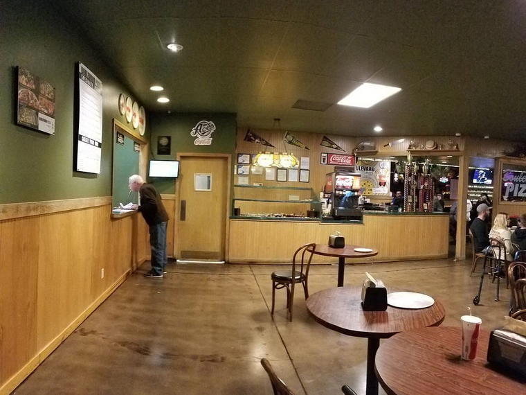 Boulevard Pizza, Sparks, United States