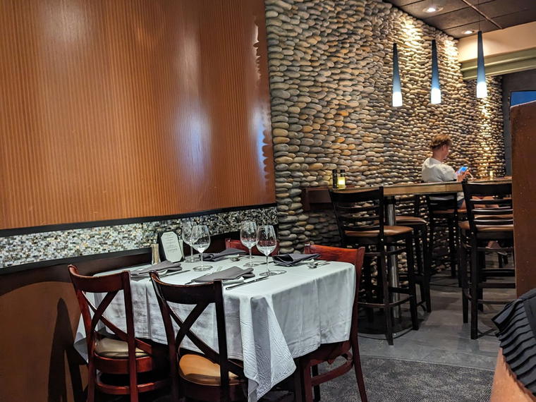 E&E Stakeout Grill, Belleair Bluffs, United States