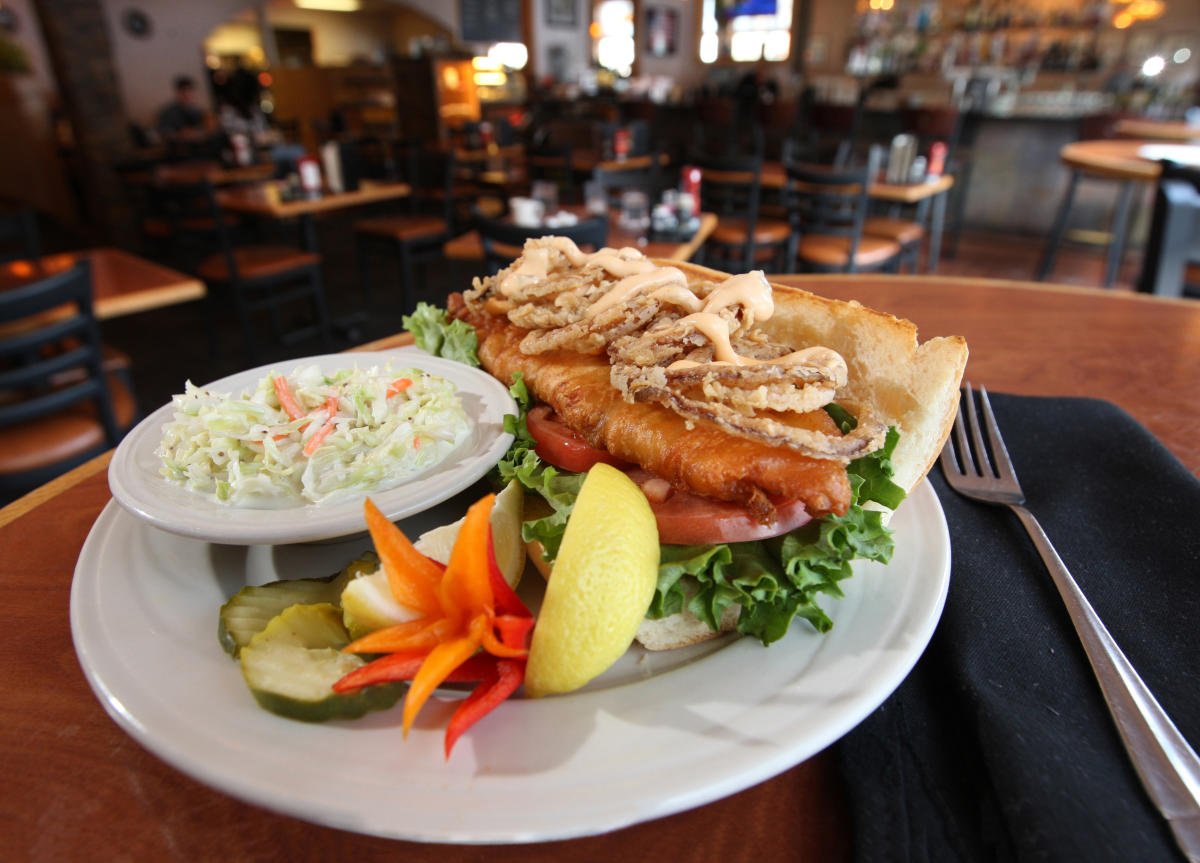 Canadian Honker Restaurant bar in Rochester, United States