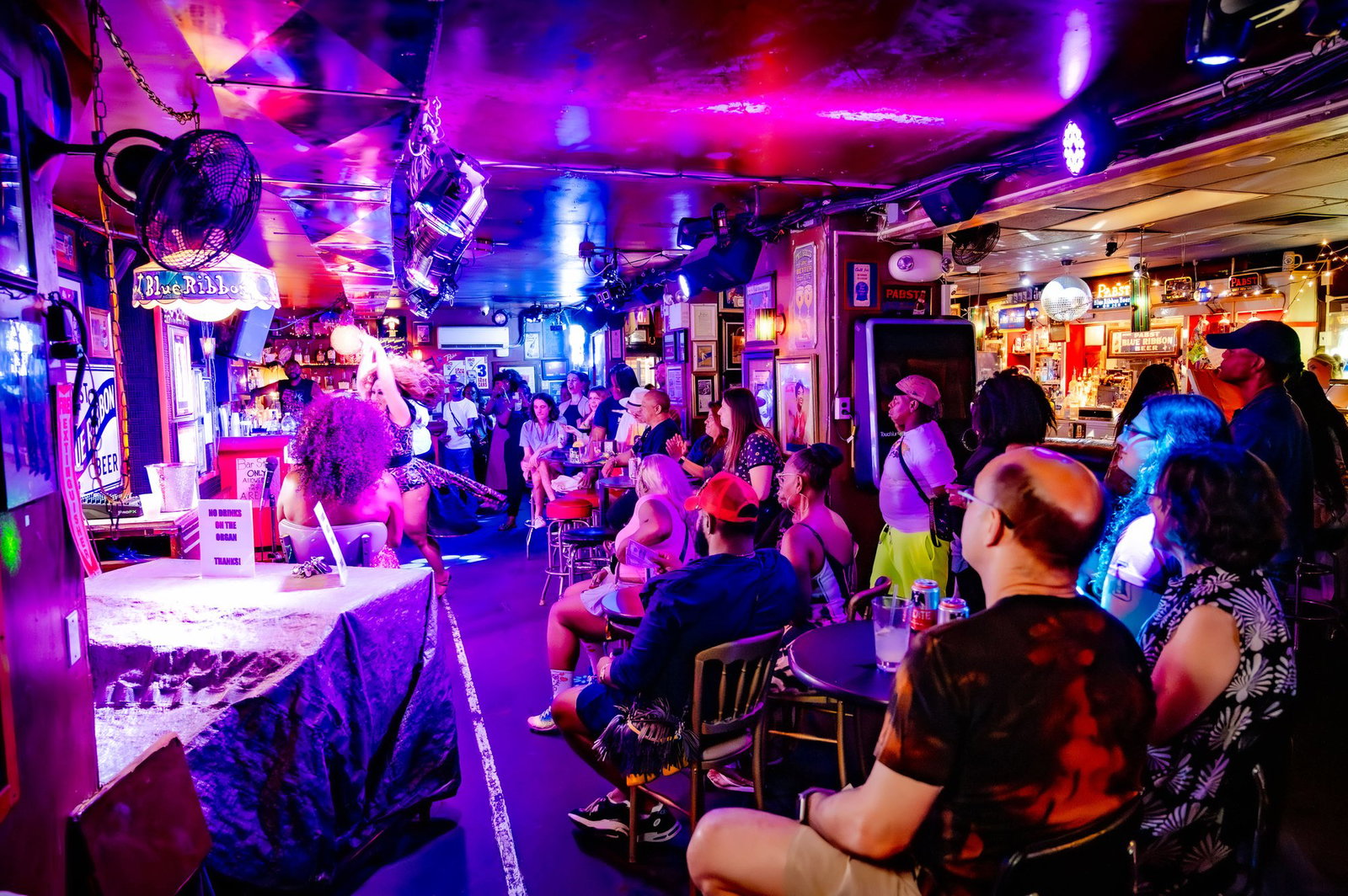 Bob and Barbara's Lounge, Philadelphia, United States