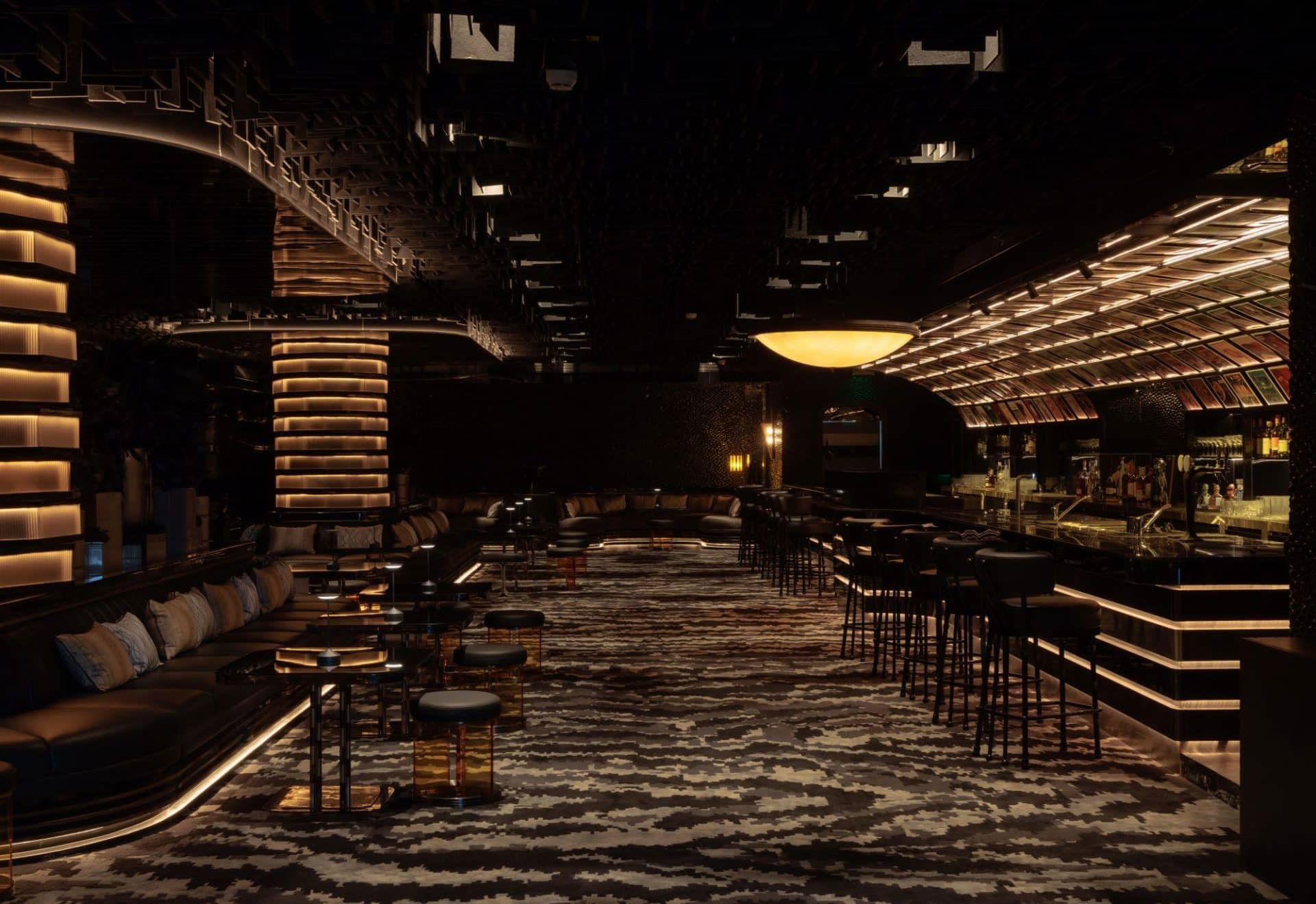 Black Lacquer, Bar in Mumbai