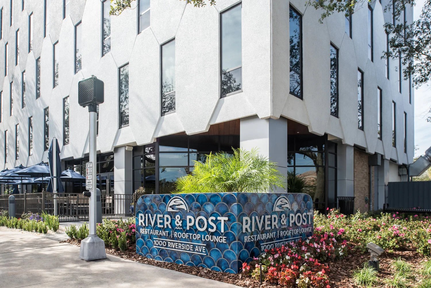 River & Post bar in Jacksonville