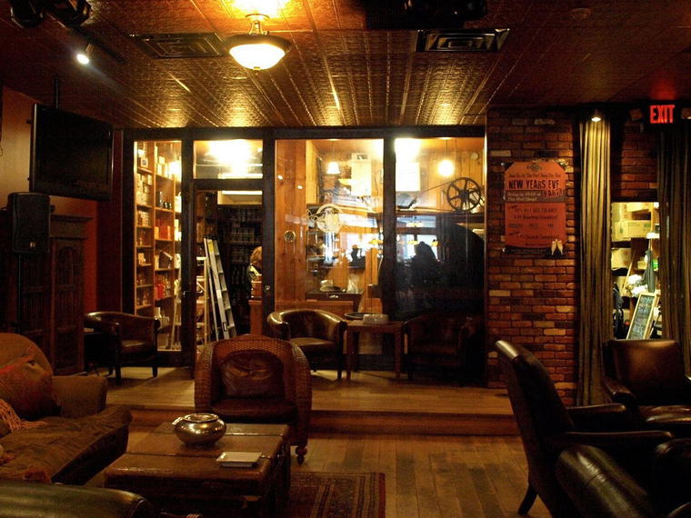 The Owl Shop, New Haven, United States