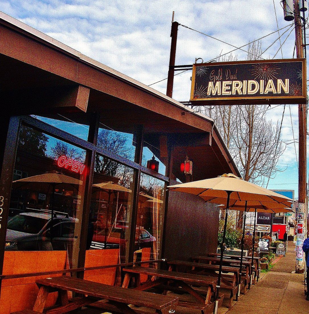 Gold Dust Meridian, Bar in Portland