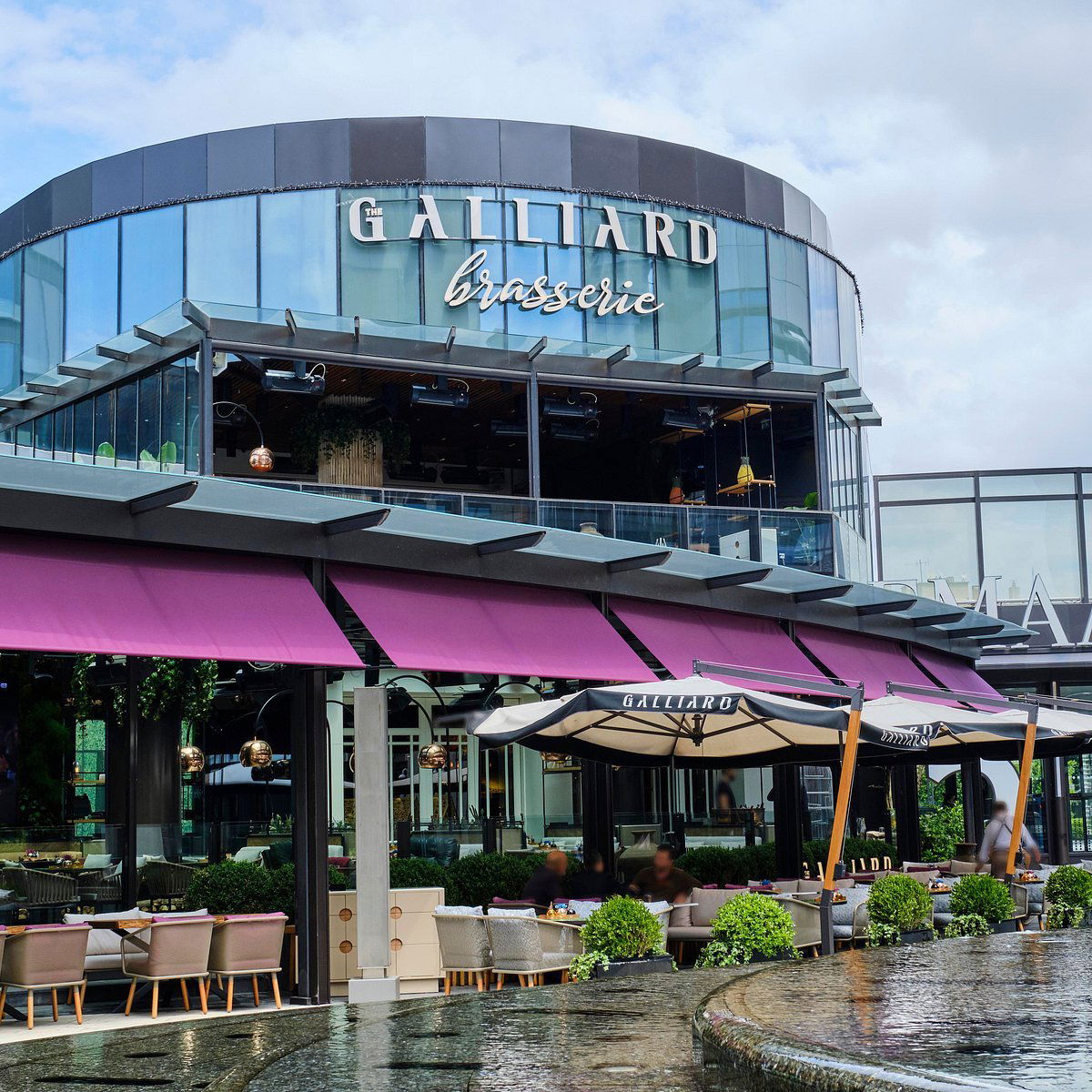 The GALLIARD, Bar in Istanbul