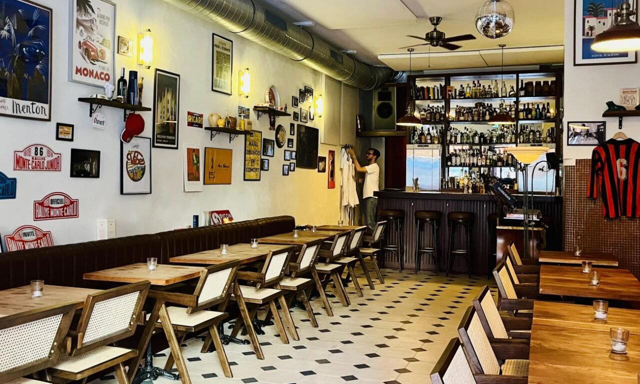 Vibes bar in Nice, France
