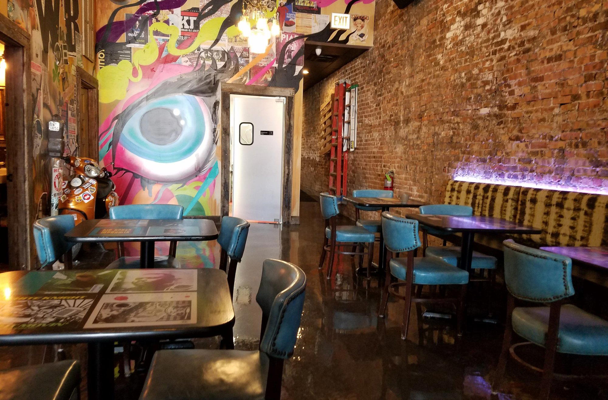 Six06 Cafe Bar bar in Chicago, United States