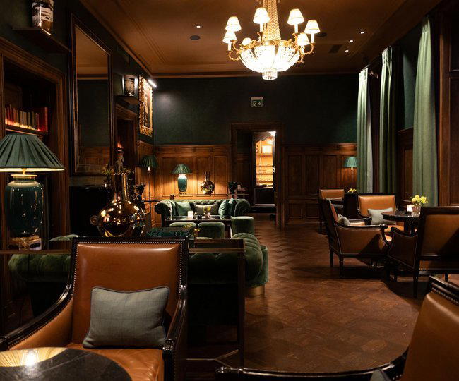 Smokers Lounge bar in Zermatt