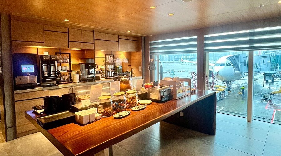 Plaza Lounge