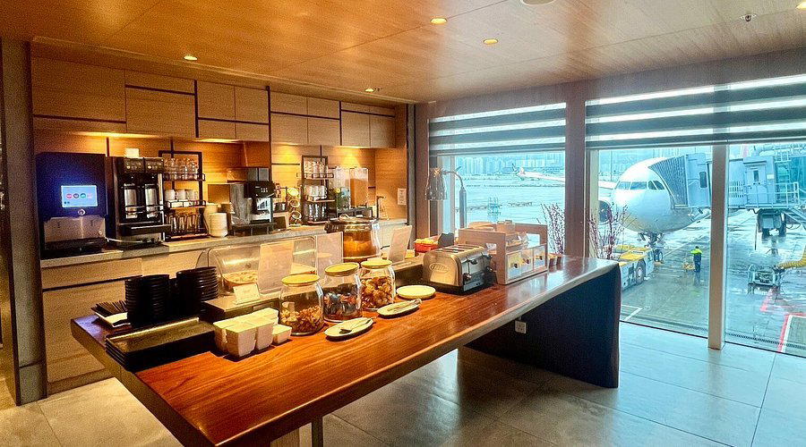 Plaza Lounge bar in Riyadh