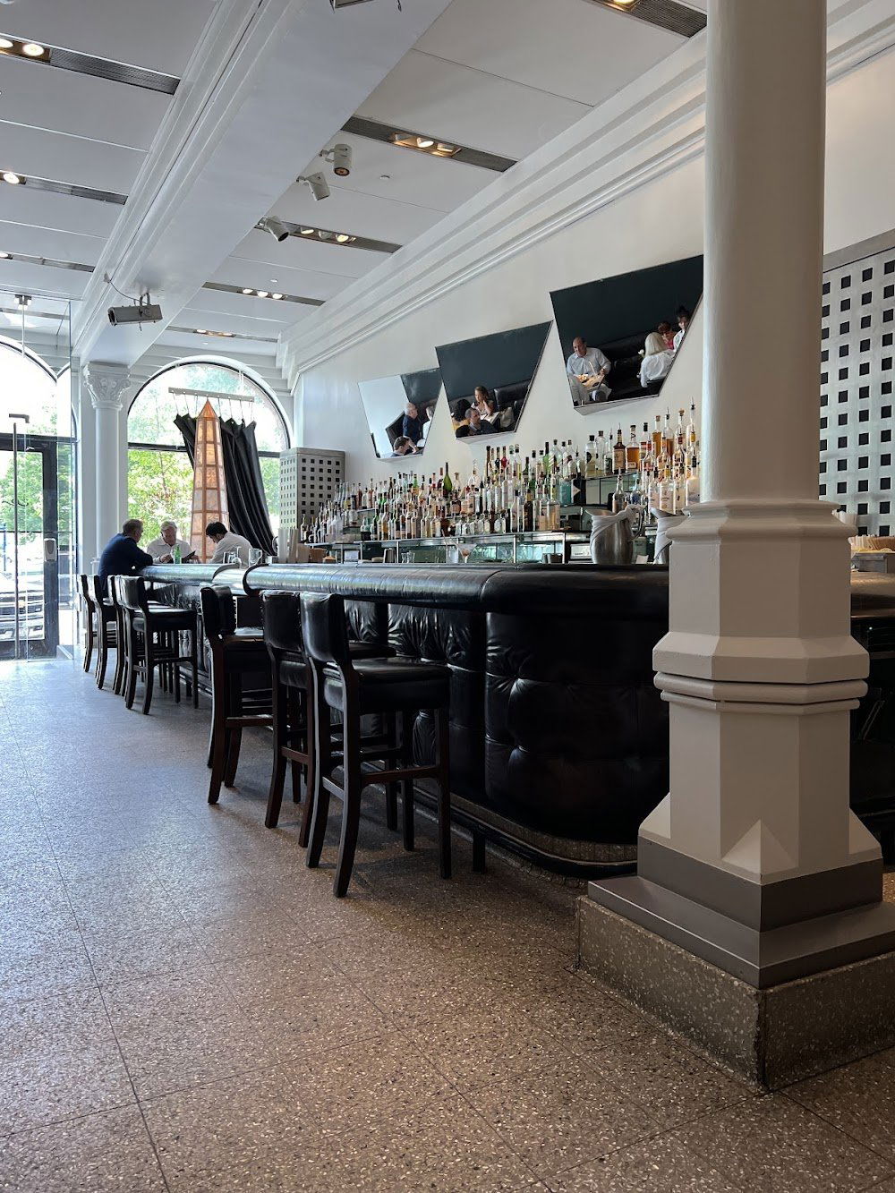 Elsa's On the Park, Restaurant in Milwaukee