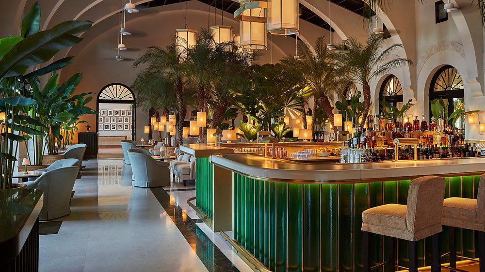 Seasonal Champagne Bar bar in Warsaw