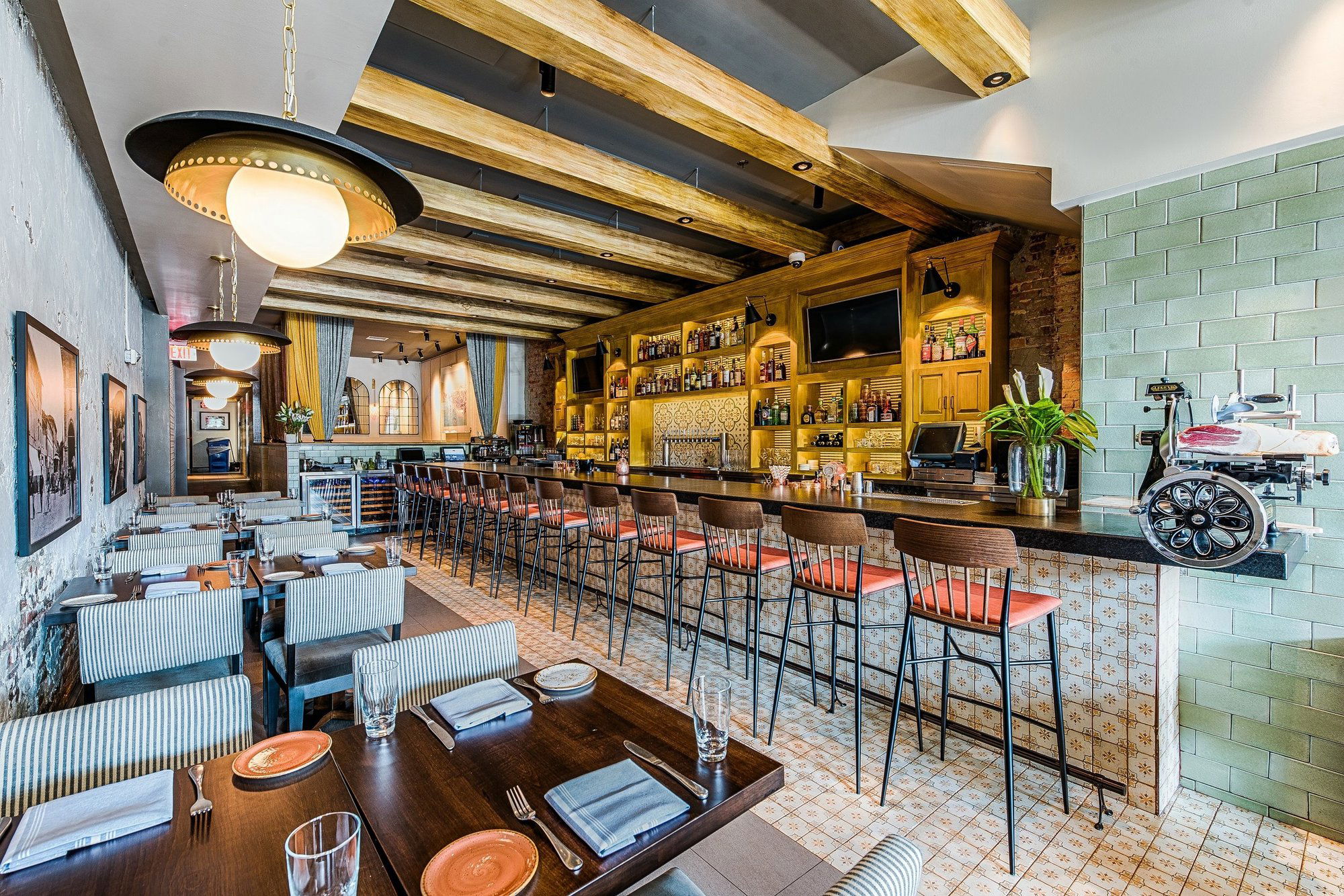 San Lorenzo, Bar in Washington DC