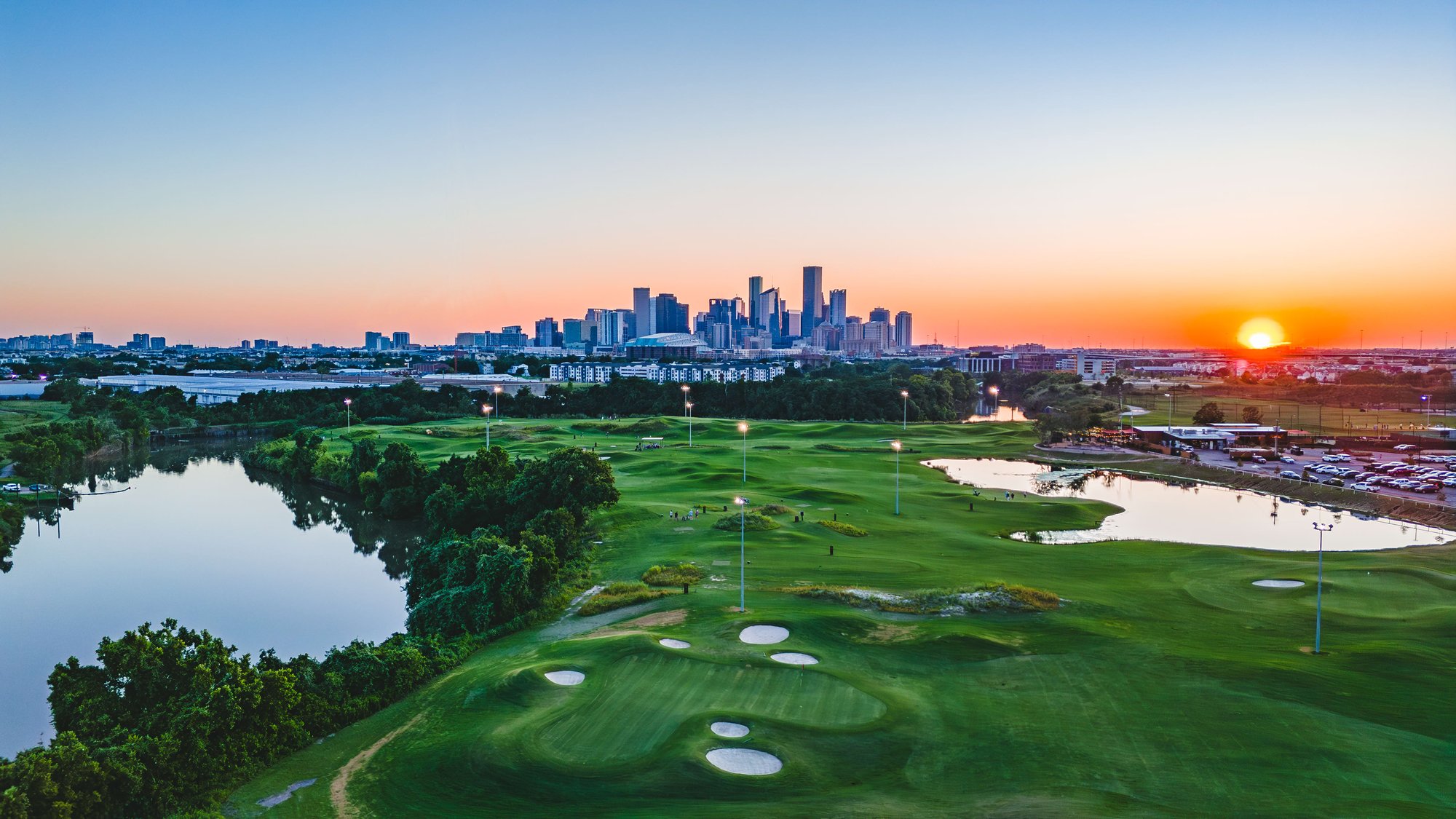 Birdies Icehouse bar in Houston, United States