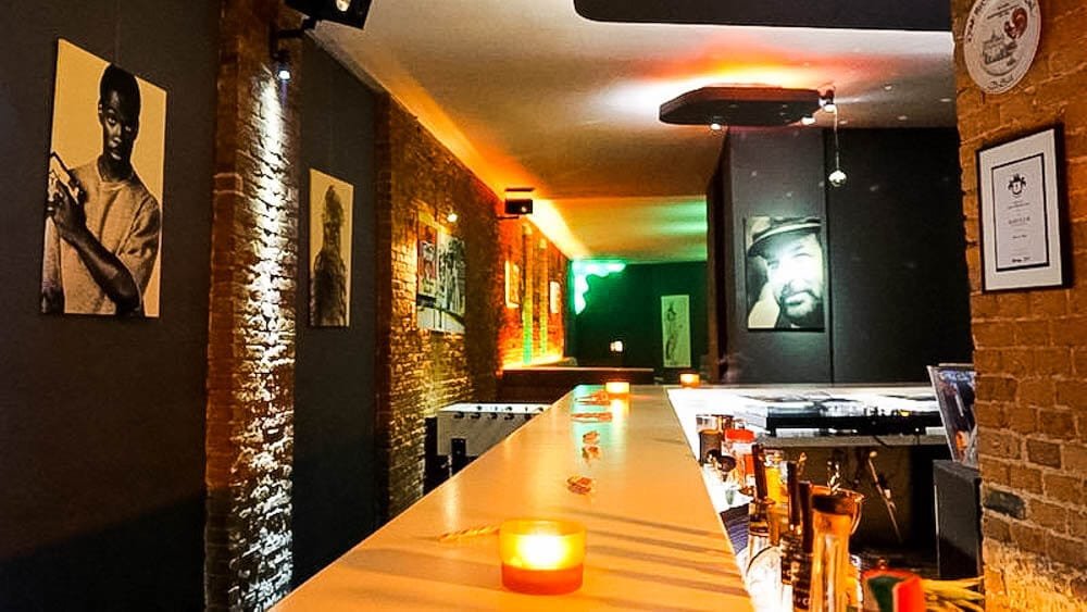 Booze Bar, Bar in Berlin