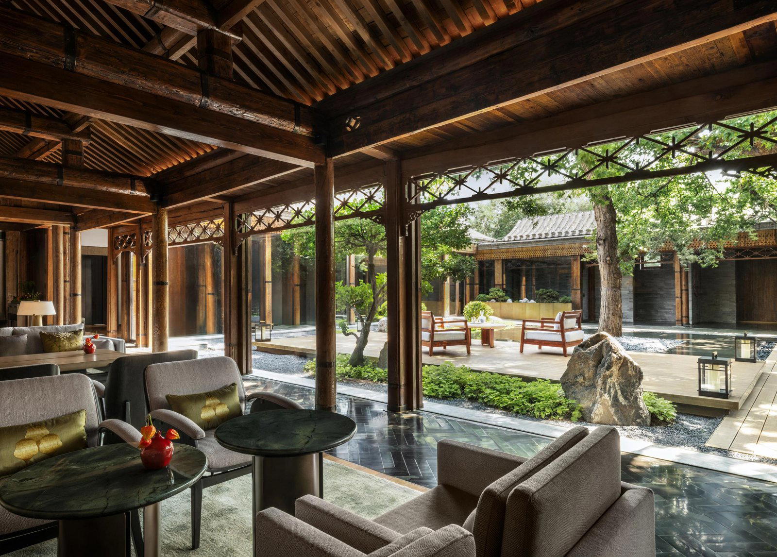 Maple Lounge bar in Beijing