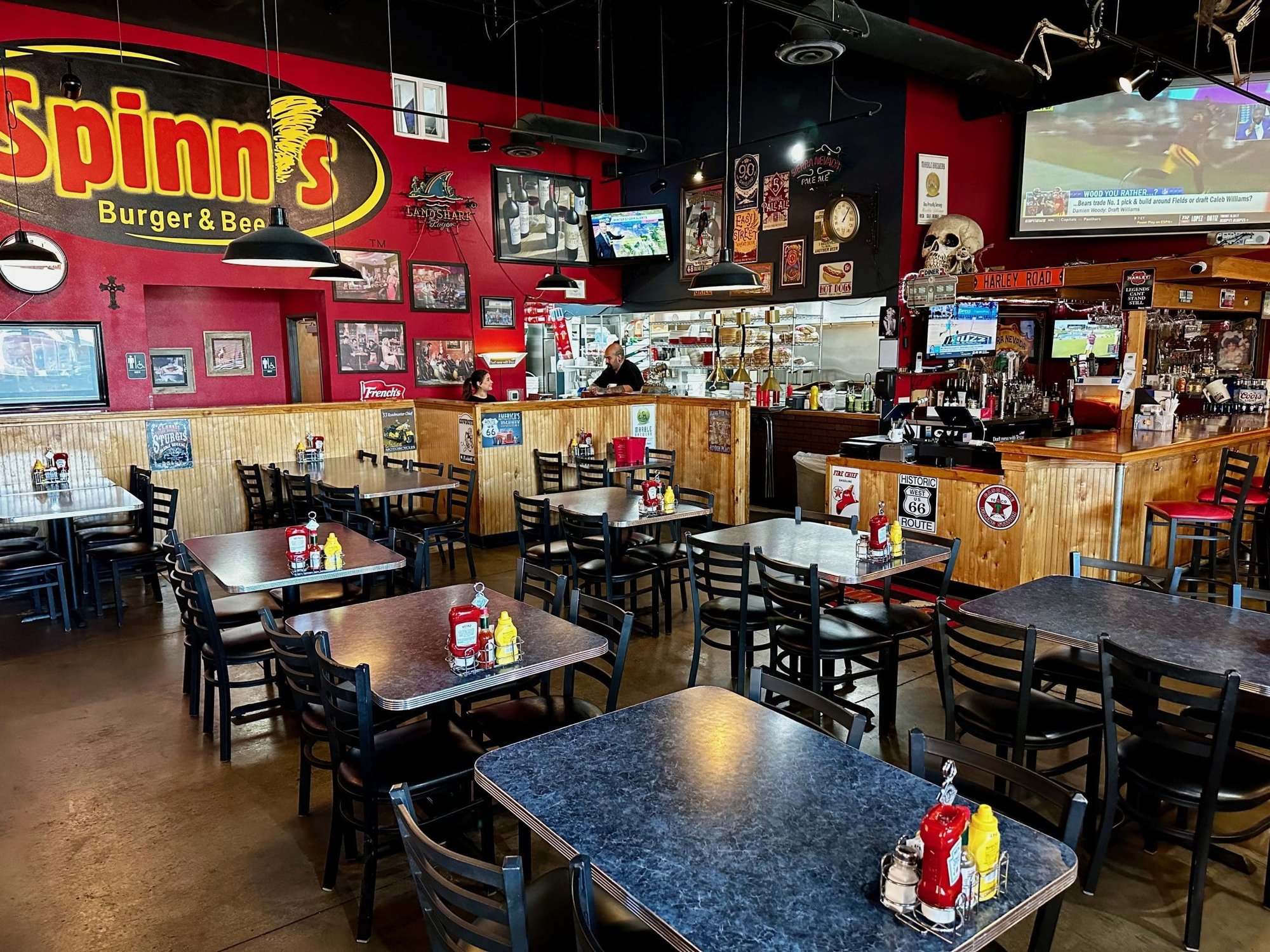 Spinn's Burger & Beer bar in Albuquerque, United States