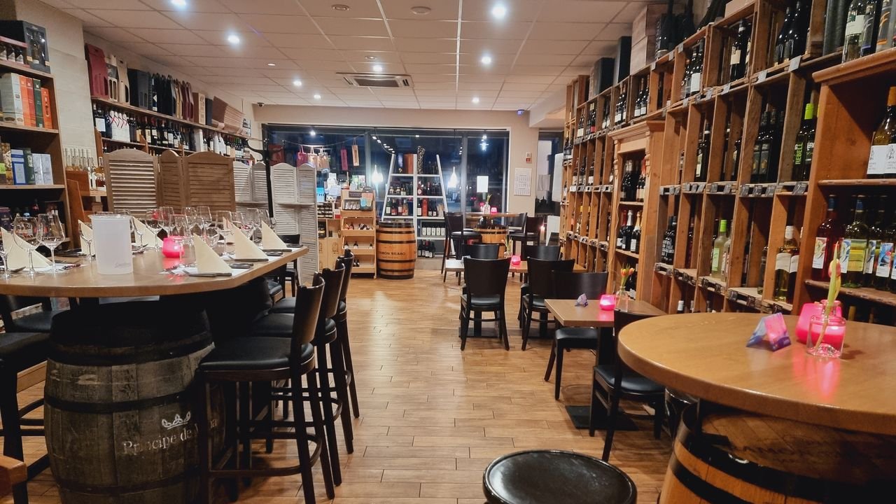 Frank’s Vinothek & Weinbar