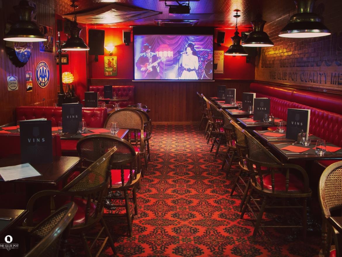 The Glue Pot bar in Reims, France