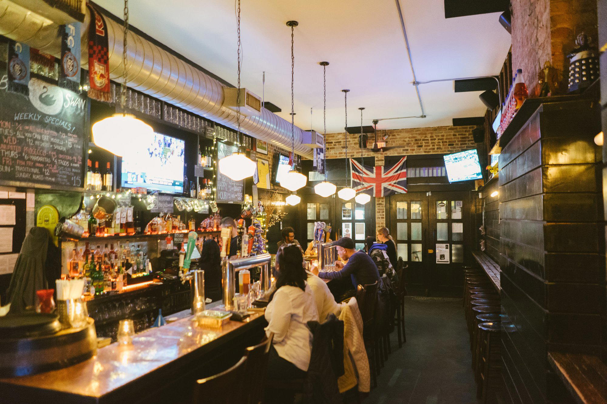 Swell Dive bar in New York City, United States