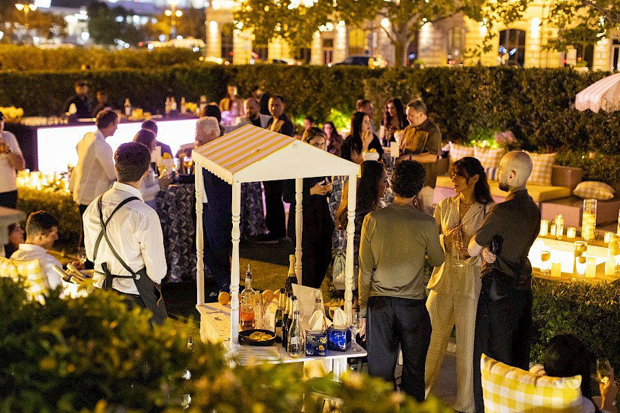 Eyvan Terrace, Bar in Baku