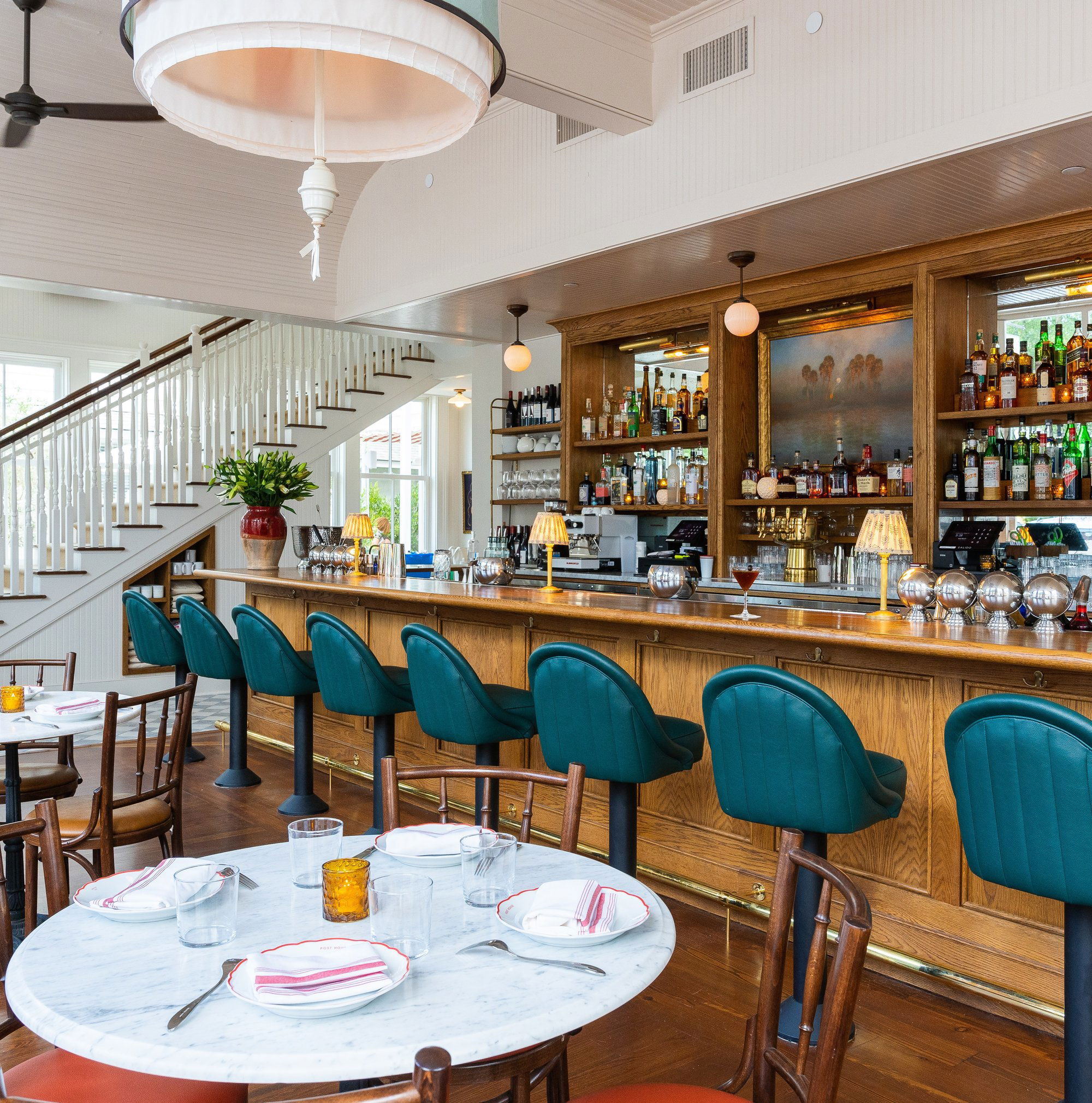 Post House, Bar in Mount Pleasant