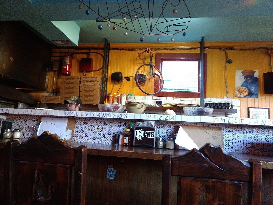 D'Allesandro's Pizza, Bar in Charleston
