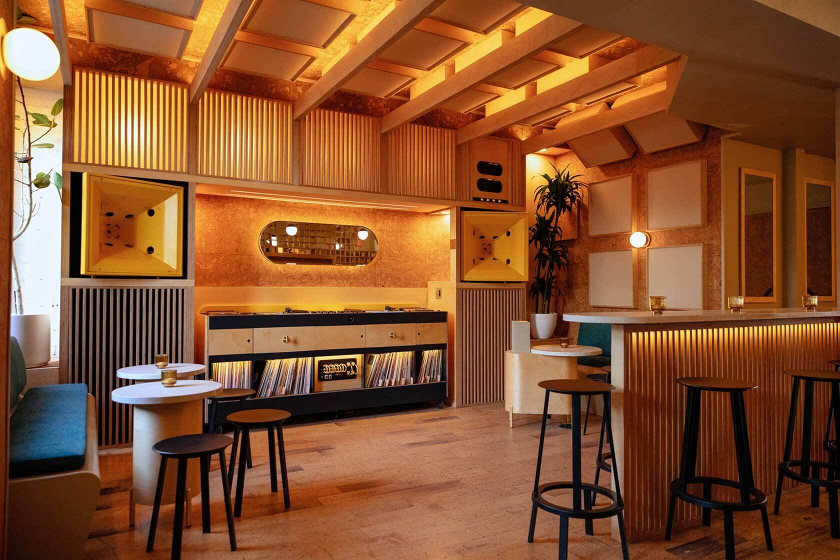Eavesdrop, Bar in New York City