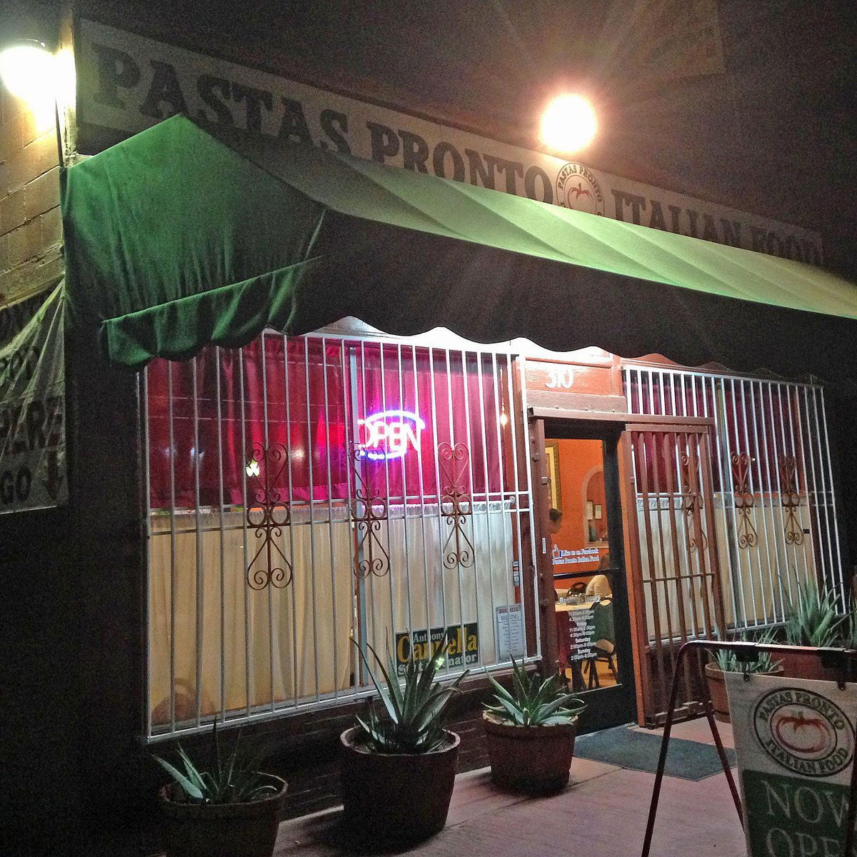 Pastas Pronto And Breakfast Coffee Rd Modesto, Bar in Modesto