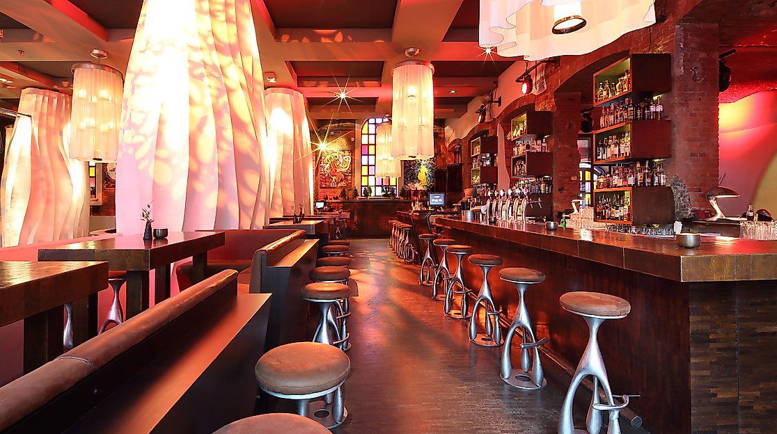 Yakshi's Bar, Bar in Hamburg
