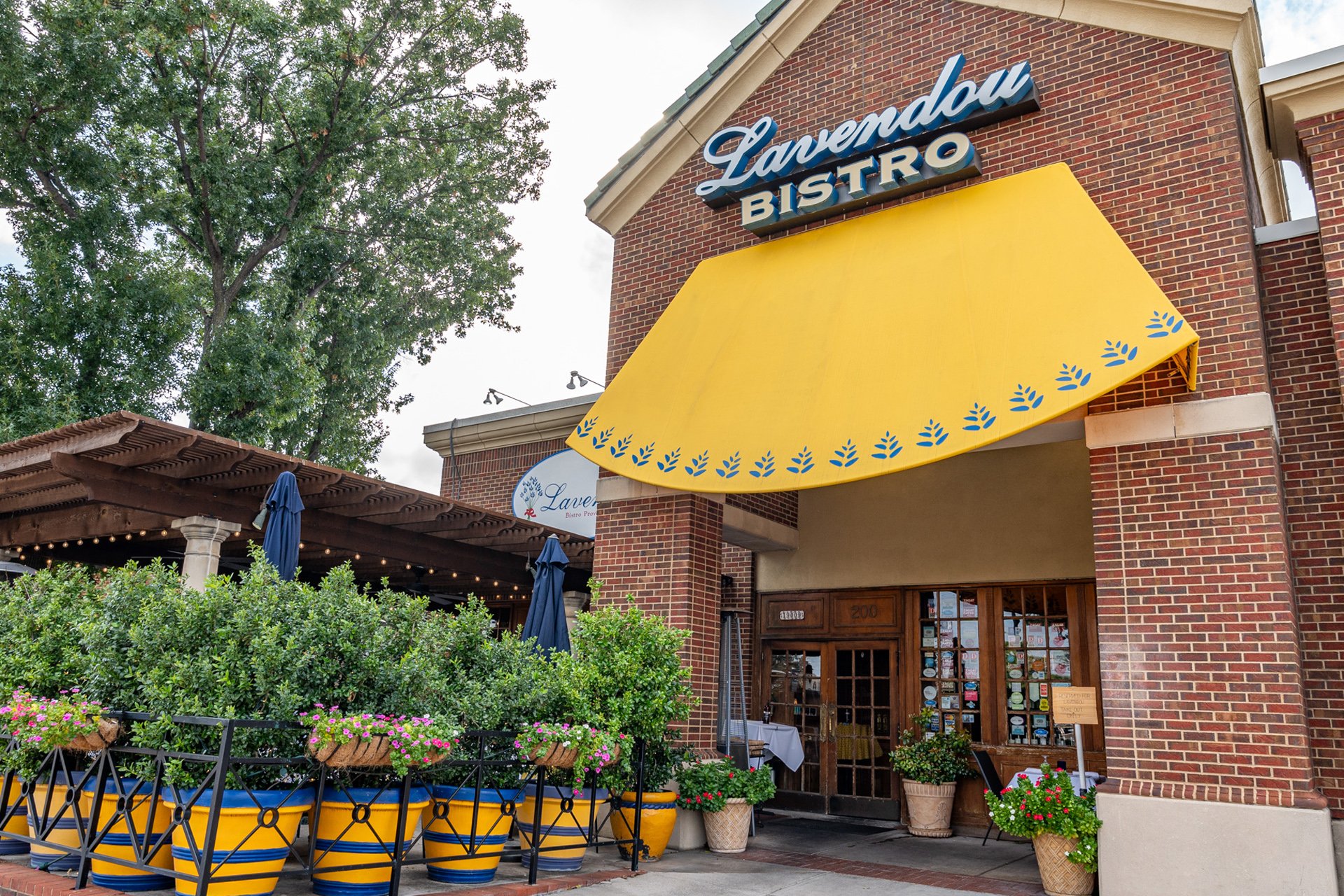 Lavendou Bistro Provincial bar in Dallas, United States