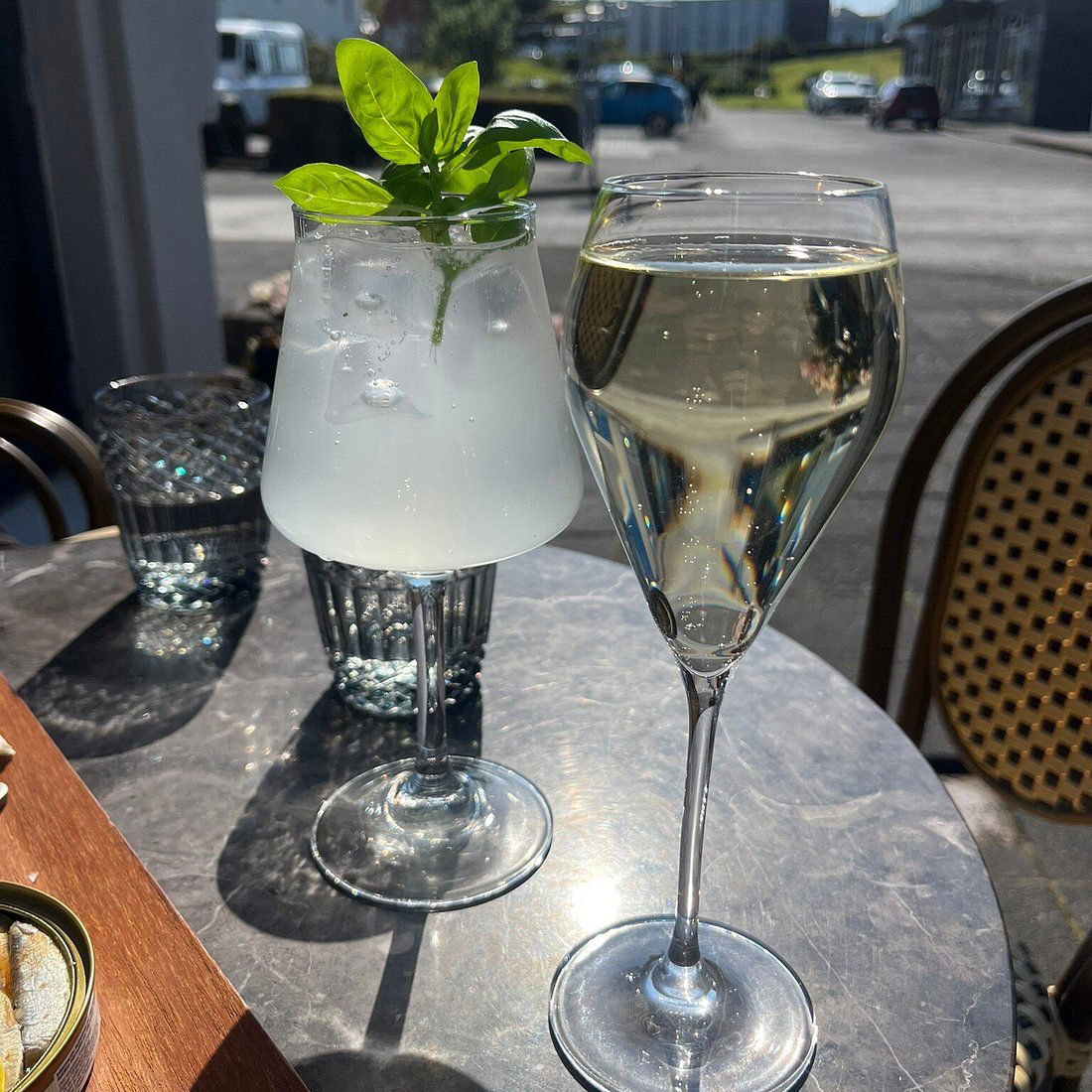 Prýði, Bar in Vestmannaeyjabær