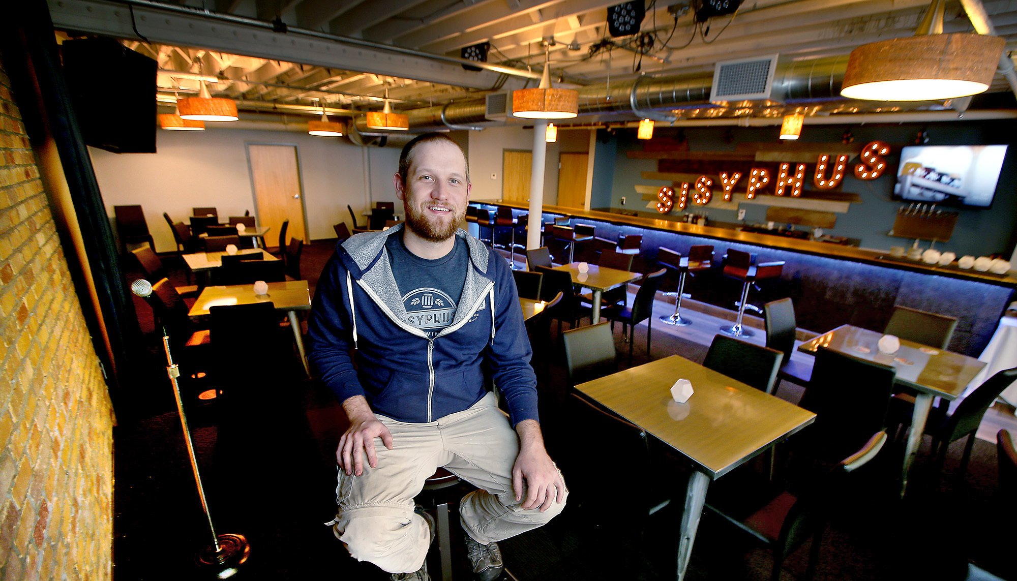 Sisyphus Brewing & Comedy, Bar in Minneapolis