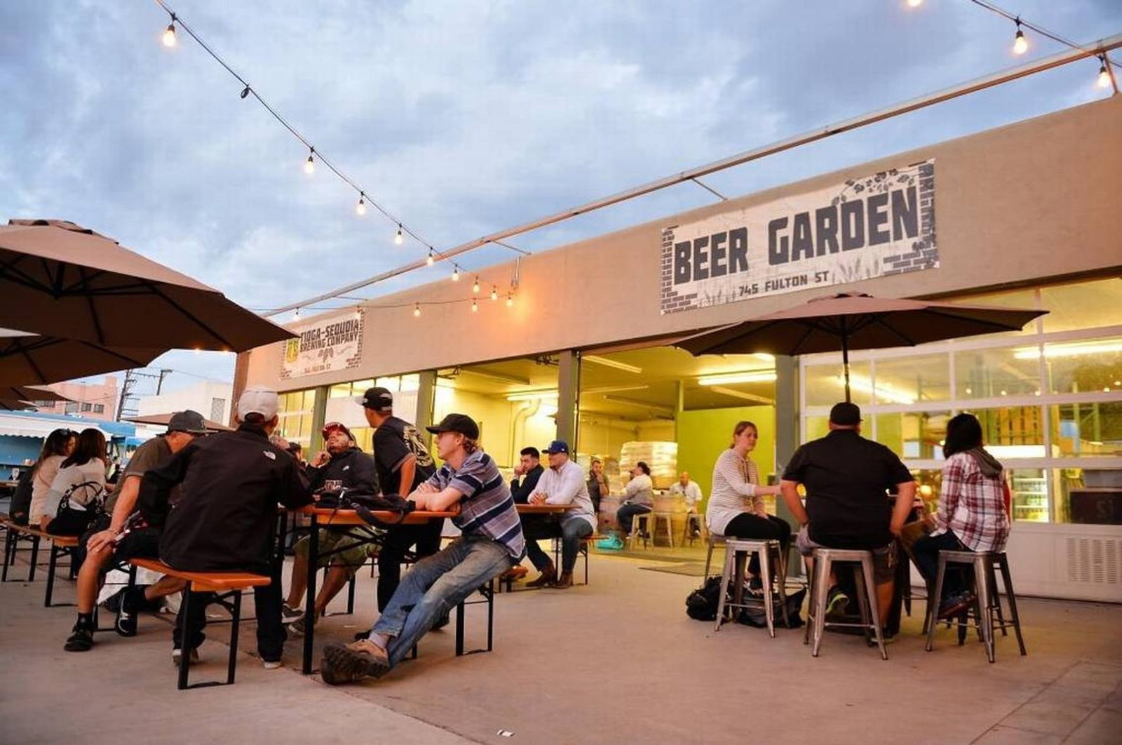 Tioga-Sequoia Beer Garden, Fresno, United States