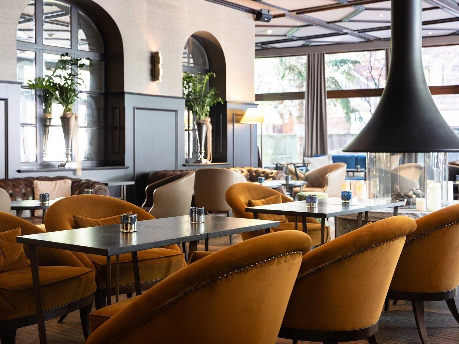 Joseph's Restaurant & Bar