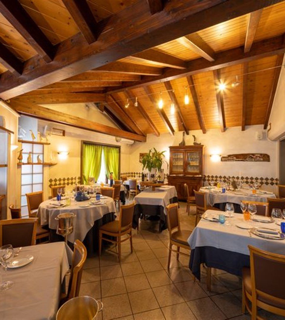 Trattoria Da Nando, Bar in Mortegliano