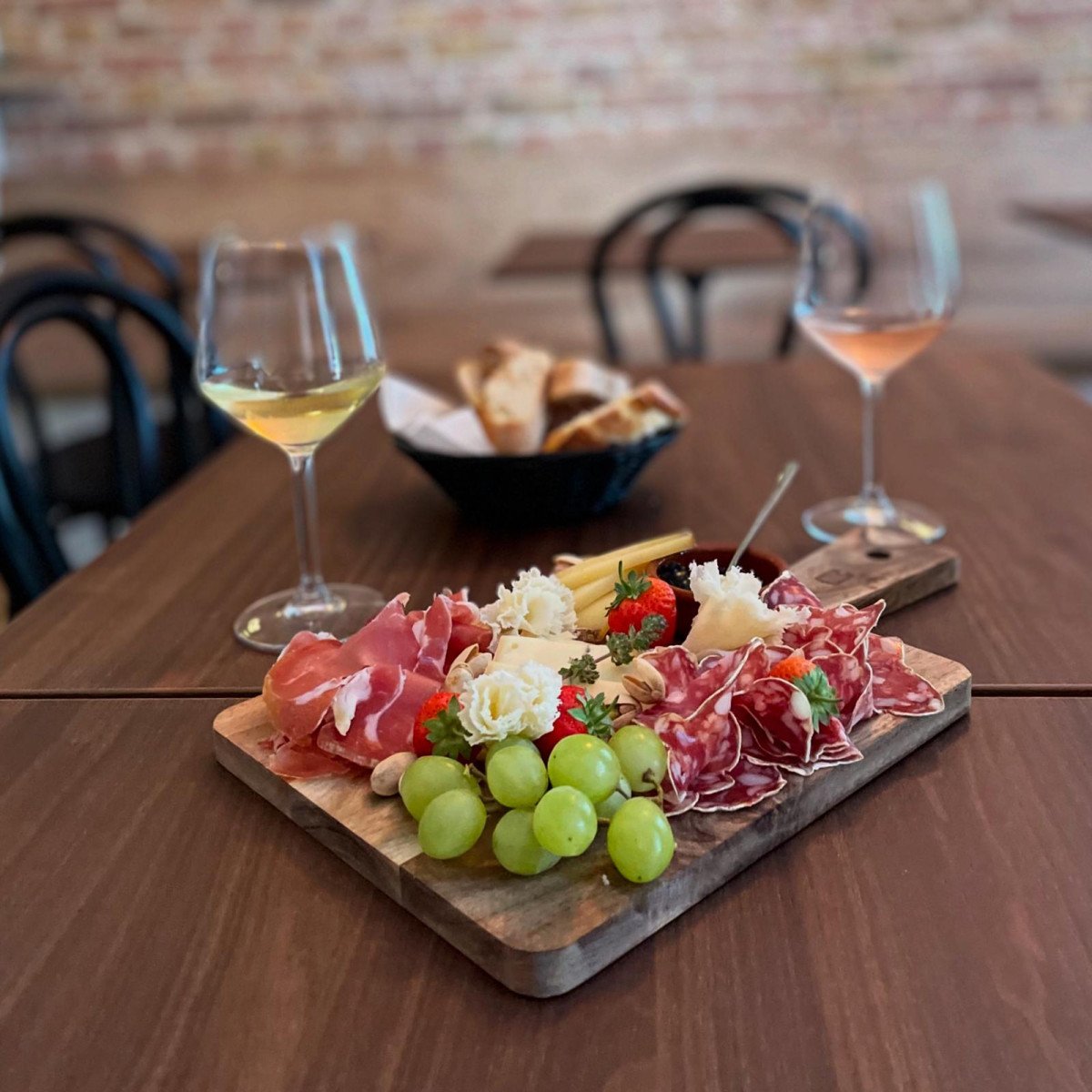 L’Apéro Bar bar in Berlin, Germany